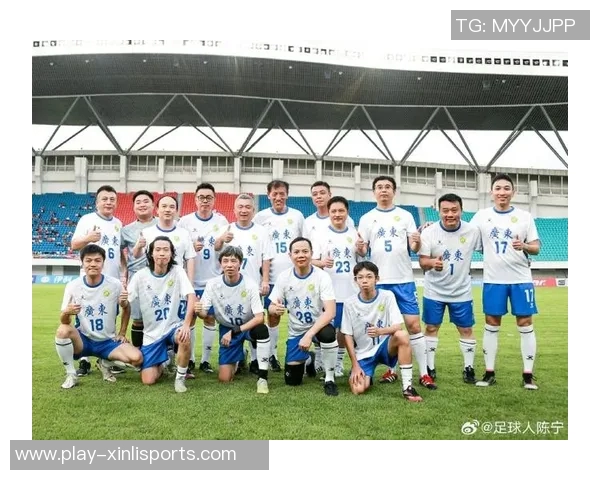 精彩直播足球盛宴让你与球星零距离感受比赛激情与魅力 精彩直播足球盛宴让你与球星零距离感受比赛激情与魅力