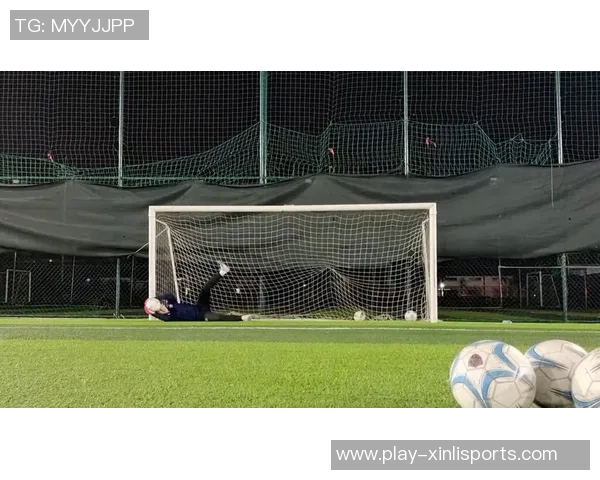 足球守门员惊艳进球瞬间揭秘守门员如何打破传统成就进攻奇迹 足球守门员惊艳进球瞬间揭秘守门员如何打破传统成就进攻奇迹